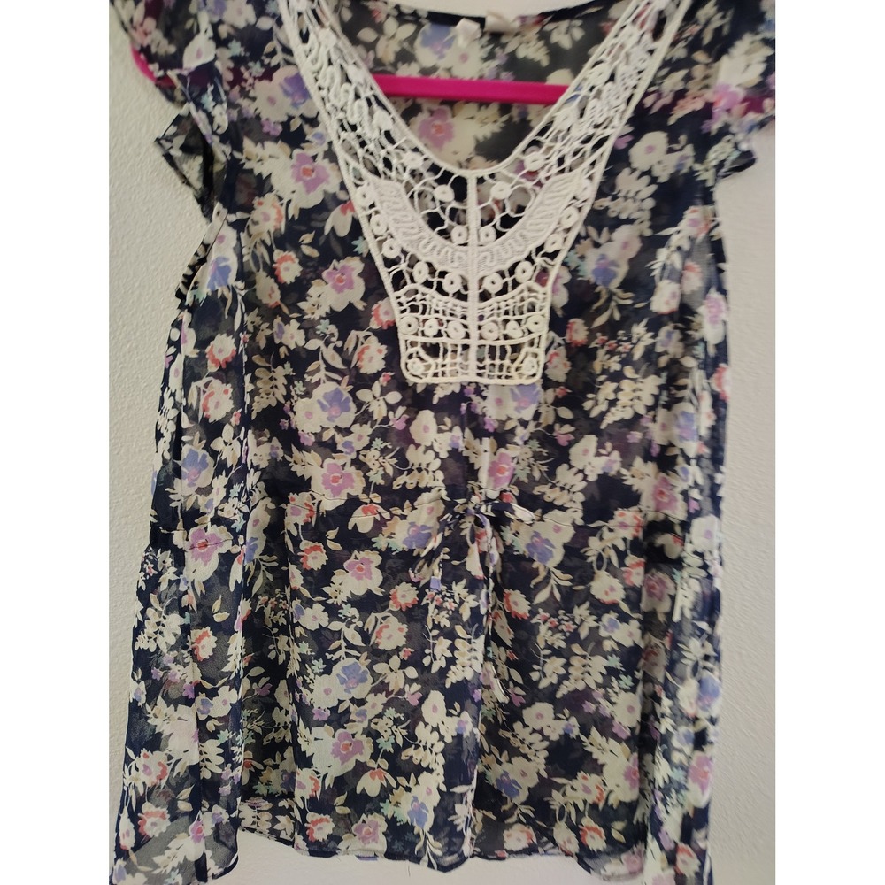 Red Camel Floral Crochet Lace V-Neck Ruffle Sleeve Sheer Blouse Navy Blue Medium